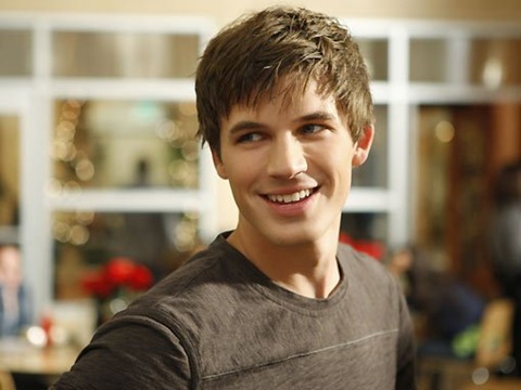 Liam Court 90210%20The%20gorgeous%20Matt%20Lanter%20plays%20Liam%20Court_thumb