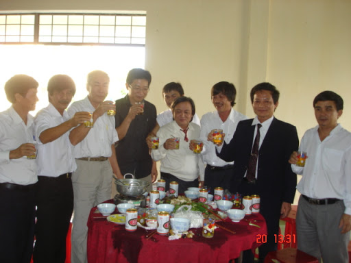 VỀ LẠI MÁI NHÀ XƯA - 20 - 11 - 2010 DSC04271