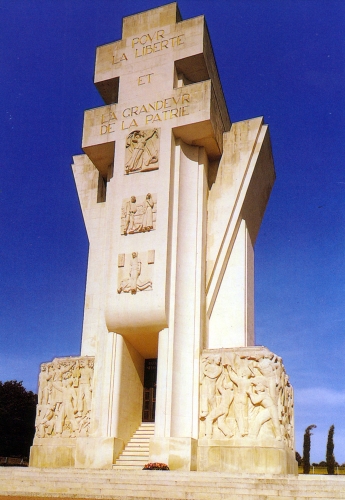 La Nécropole nationale de Chasseneuil-sur-Bonnieure (Charente) va être restaurée. 2764111645