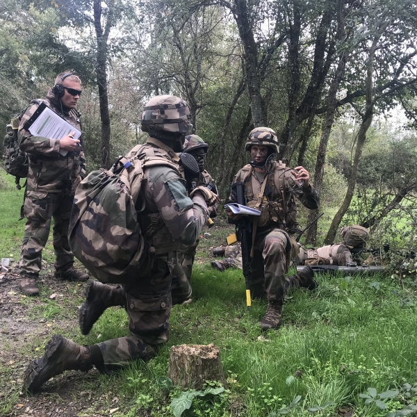 L'ENSOA durcit la formation des sous-officiers d'une armée de Terre de combat. 693723835