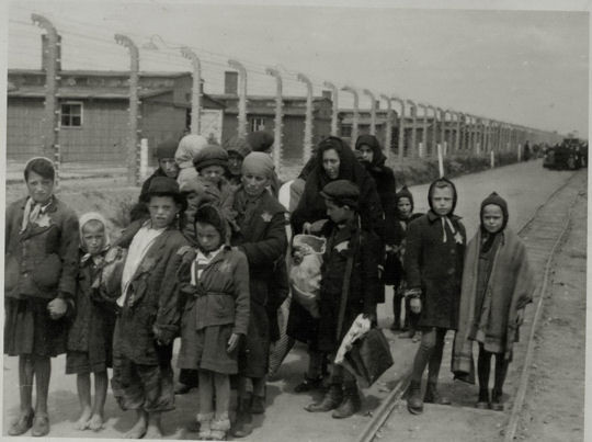 BÉBÉS D'AUTREFOIS(photos,textes)et autres(GILLES CARON : REGARD SUR LES ANNÉES 60 Ff32e2e9