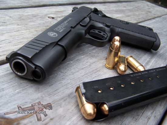 l'arsenal de joker ! M1911-taurus