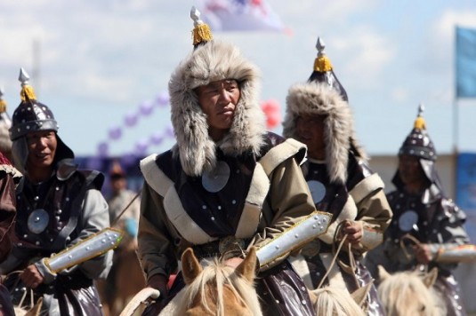 World News Mongol-Army-Genghis-Khan-Era-e1381346644155