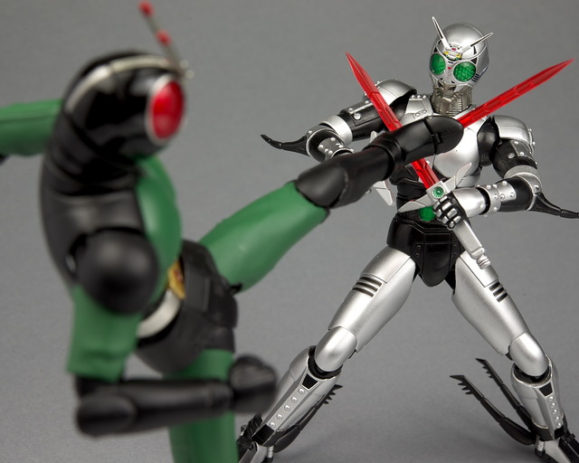 [Bandai] S.H.Figuarts Kamen Rider Black RX & Acrobatter Renewal ver.  - Página 6 263dd8da-s