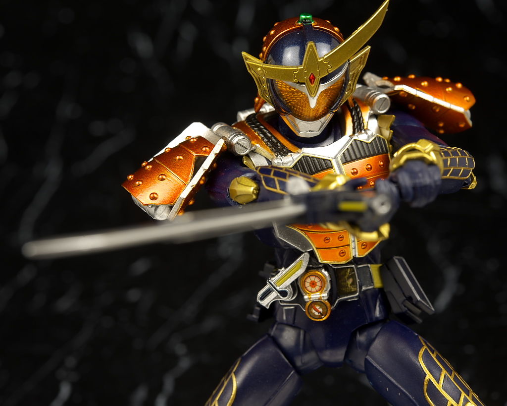 [Bandai][Tópico Oficial] S.H.Figuarts | Kamen Rider Gaim - Sigurd Cherry Energy Arms - Página 13 71924652