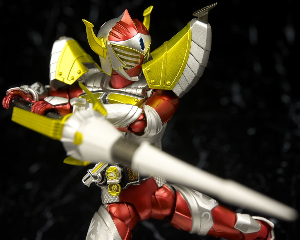 [Bandai][Tópico Oficial] S.H.Figuarts | Kamen Rider Gaim - Sigurd Cherry Energy Arms - Página 13 Bb65c7dc