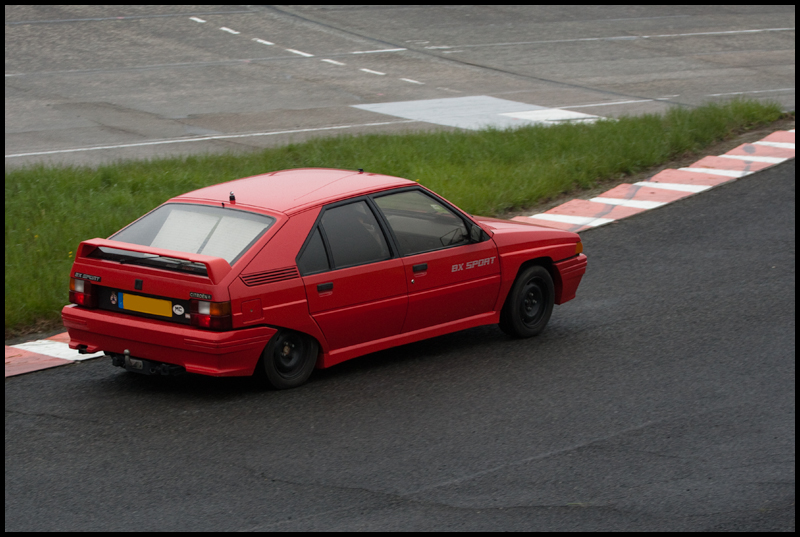 YOUNGTIMERS Club @ Montlhery - 28 avril 2012	 - Page 3 2012_04_28-09_23_24-0922-Modifier