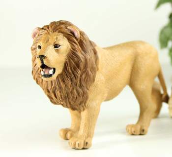 Mojo lion: the best lion figurine at the market? Th_Safari-2011-lion