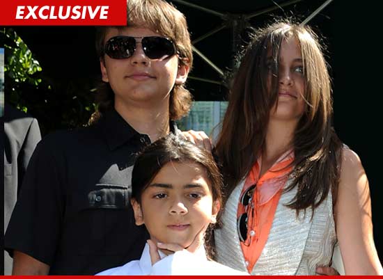 People VS Conrad Murray (definitivo): news e aggiornamenti - Pagina 4 0930-mj-kids-getty-ex