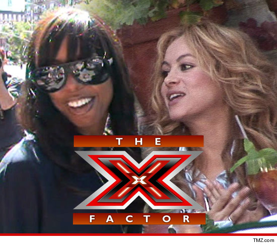 Reality TV > "The X Factor USA" [T.3] 0519-kelly-rowland-paulina-rubio-tmz-3
