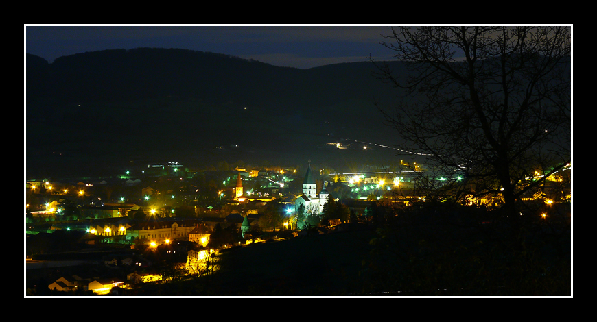 Cluny by night Cluny_by_night