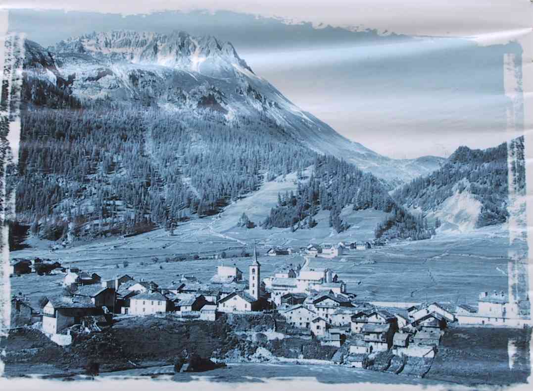  [Tignes] Recherche infos sur histoire remontées - Page 2 Tignes200005VillageAnc