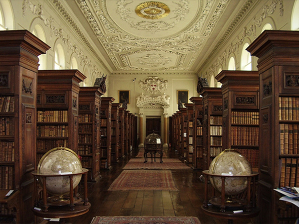 Biblioteca Queens-College-Library-Oxford-University-Oxford-UK