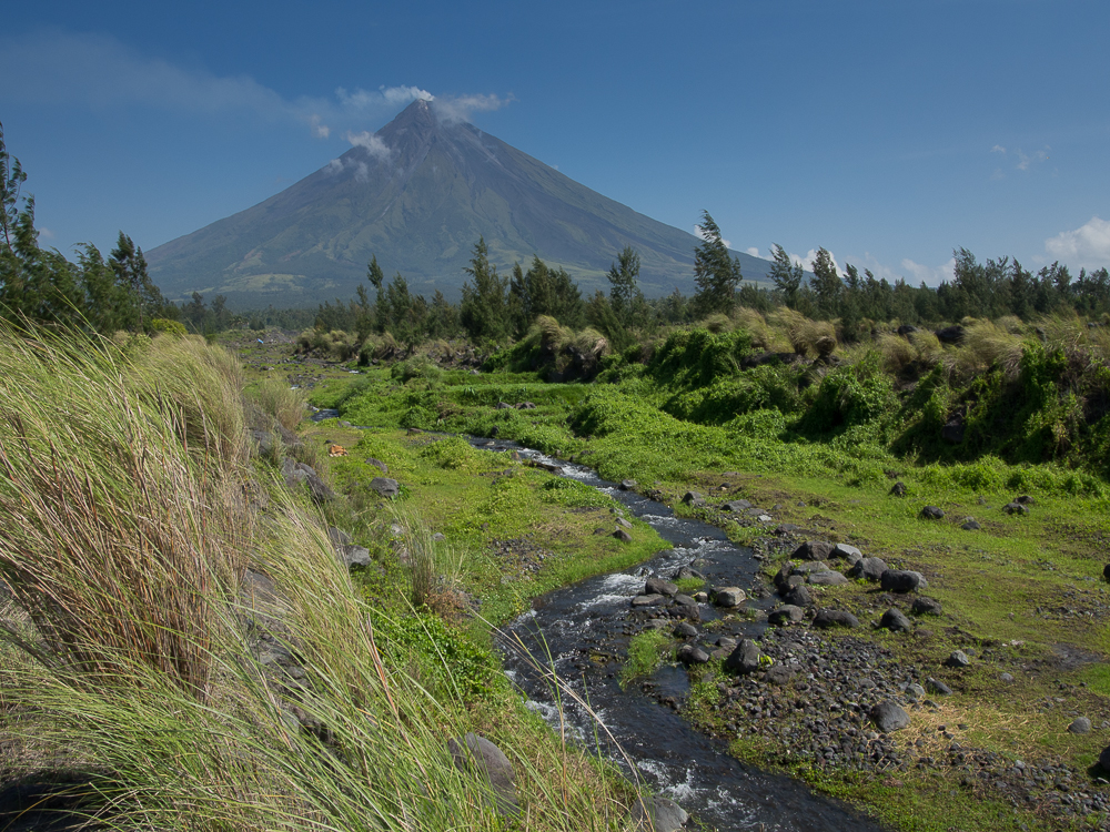 Mont Mayon P4110500-1