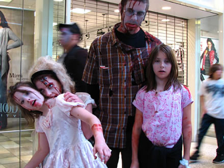    Top-10-zombie-cosplay-costume-funny-sexy-nazi-left-4-dead-ff7-hot-8