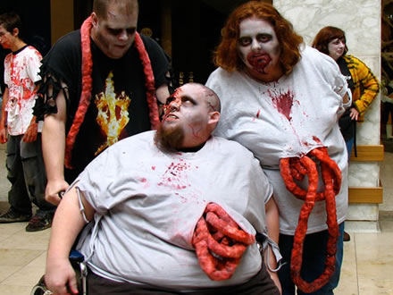 مهرجان الرعب  Top-10-zombie-cosplay-costume-funny-sexy-nazi-left-4-dead-ff7-hot-9
