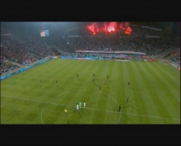 [Vidéos] Revivre l'ambiance du Stade Vélodrome - Page 2 0809ompsg02