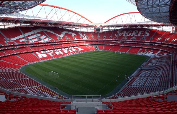 اجمل ملاعب العالم Estadio-luz