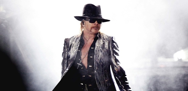 Show do Guns N' Roses é cancelado no Rio de Janeiro Axl-rose-em-show-do-guns-nroses-em-sao-paulo-13032010-1268546429144_615x300