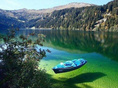 Lago Flathead, las aguas más transparentes del mundo Un-lago-transparente-L-GCLiN2