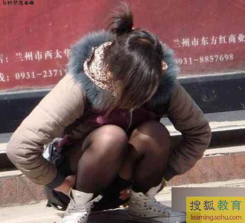 校园女生最尴尬时刻 教你如何防止走光(多图) Img3557085_n