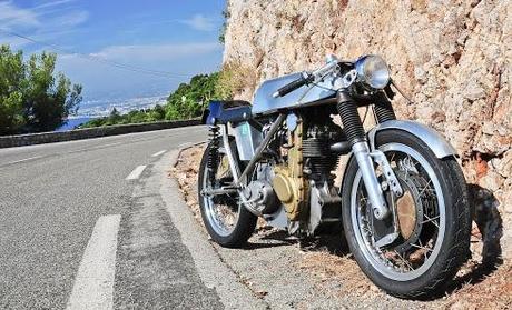 Un beau Cafra !!! Matchless-cafe-racer-L-IpKoPC