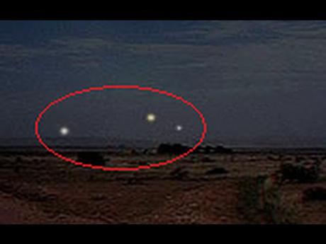 Min Min Lights - with Sheryl Gottschall. UFO Research Queensland Five-creepy-unsolved-mysteries-part-23-L-zETh6d
