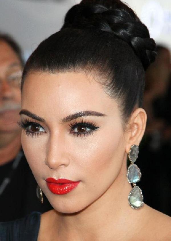 Makeup duel - Page 4 Kim-kardashian-celebrity-makeup-looks-L-Ys2KS0