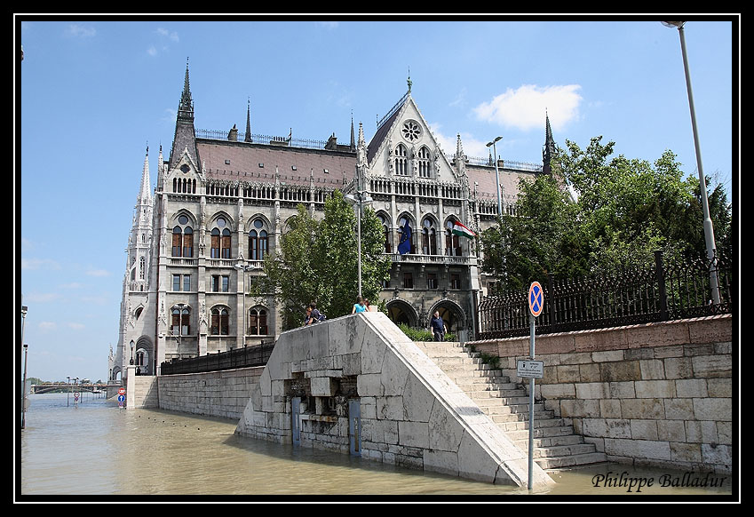 Qui l'eut cru(e) Crue_Duna_Budapest_07