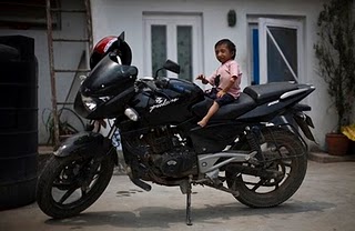 اصغر رجل في العالم يعيش في نيبال 465