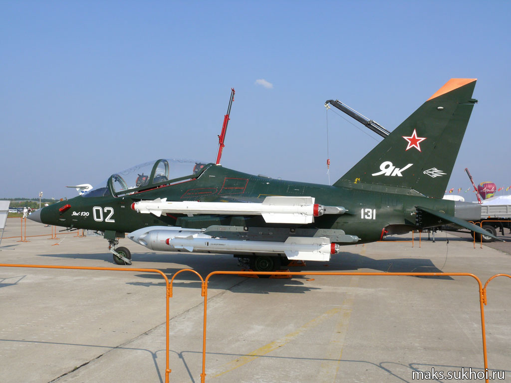 Yakolev YAK-130 ,la opción LIFT rusa. - Página 13 Maks2007d1313