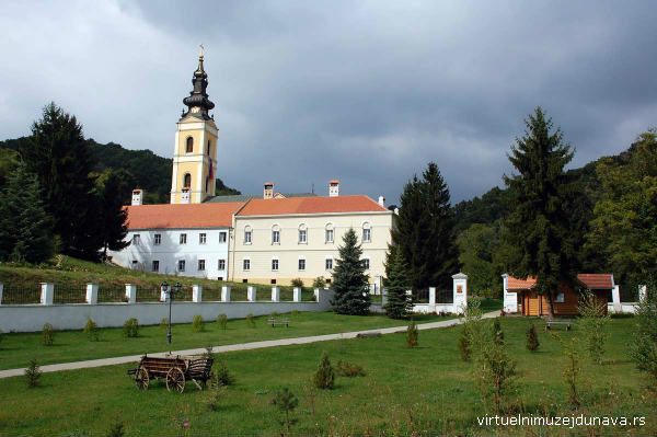 Manastiri Srbije - Page 2 Manastir-Grgeteg
