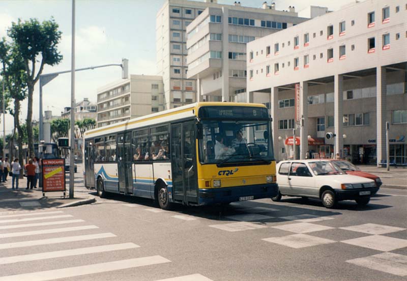 Vos Photos !  - Page 4 _lorient-r312_201-b-gare_d_echanges-cours_de_chazelles-16-07-1997-Christobal