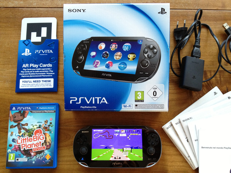 PS VITA + carte 16 GO + Little Big Planet Vita