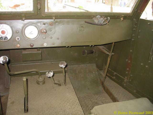 Half-track  M5 radio Half%20track%2024