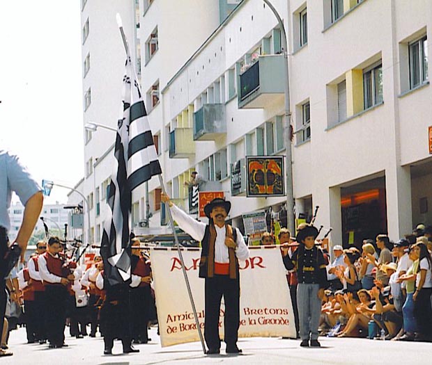 Pas facile de se loger à Brest ! Lorient-fil2003-4-14a