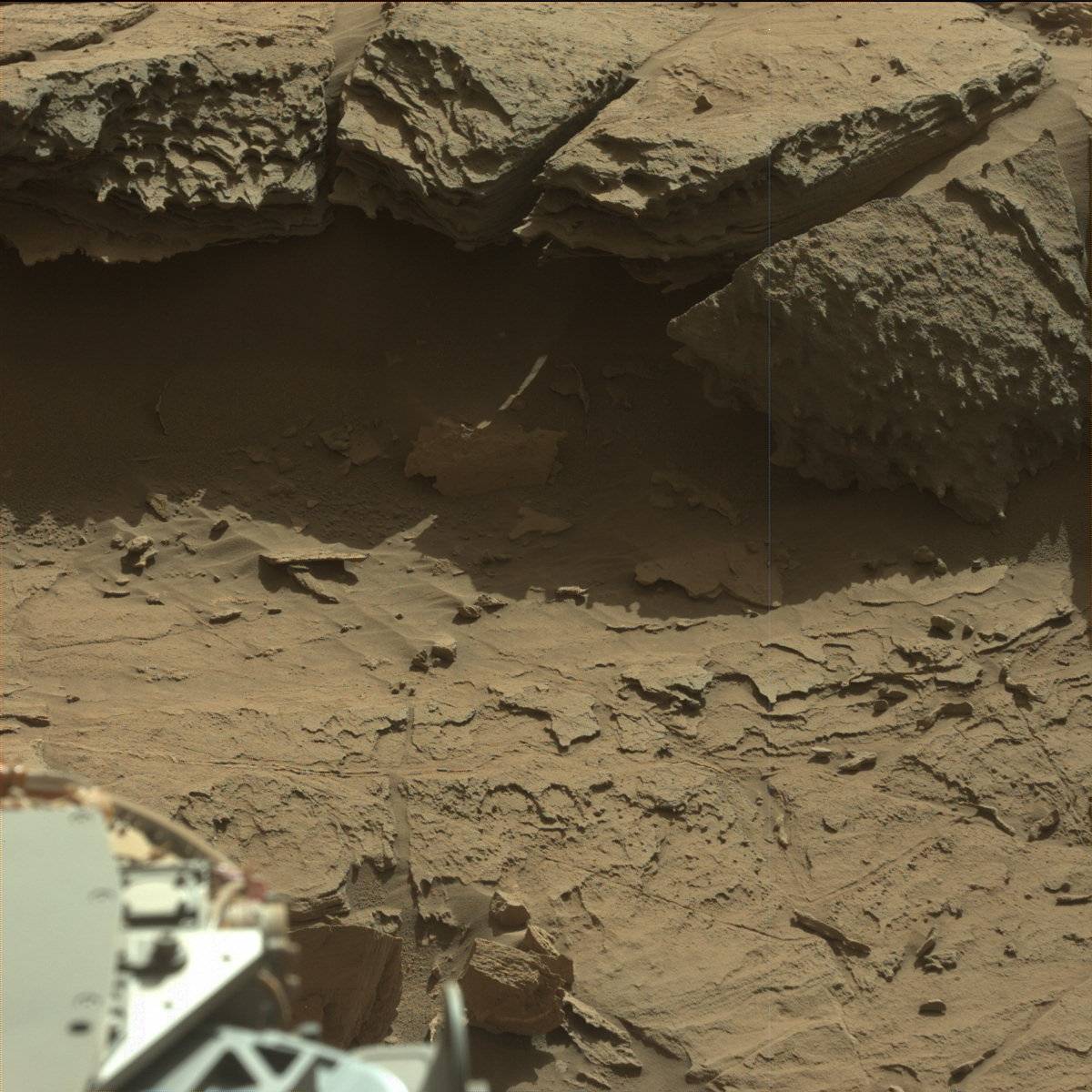 MARS: CURIOSITY u krateru  GALE  - Page 38 1302ML0061910720405647E01_DXXX