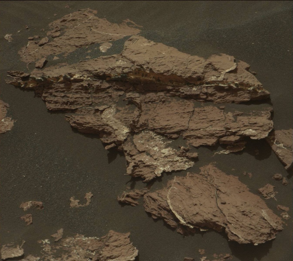 MARS: CURIOSITY u krateru  GALE Vol II. - Page 32 1550MR0079500010800073E01_DXXX-br2