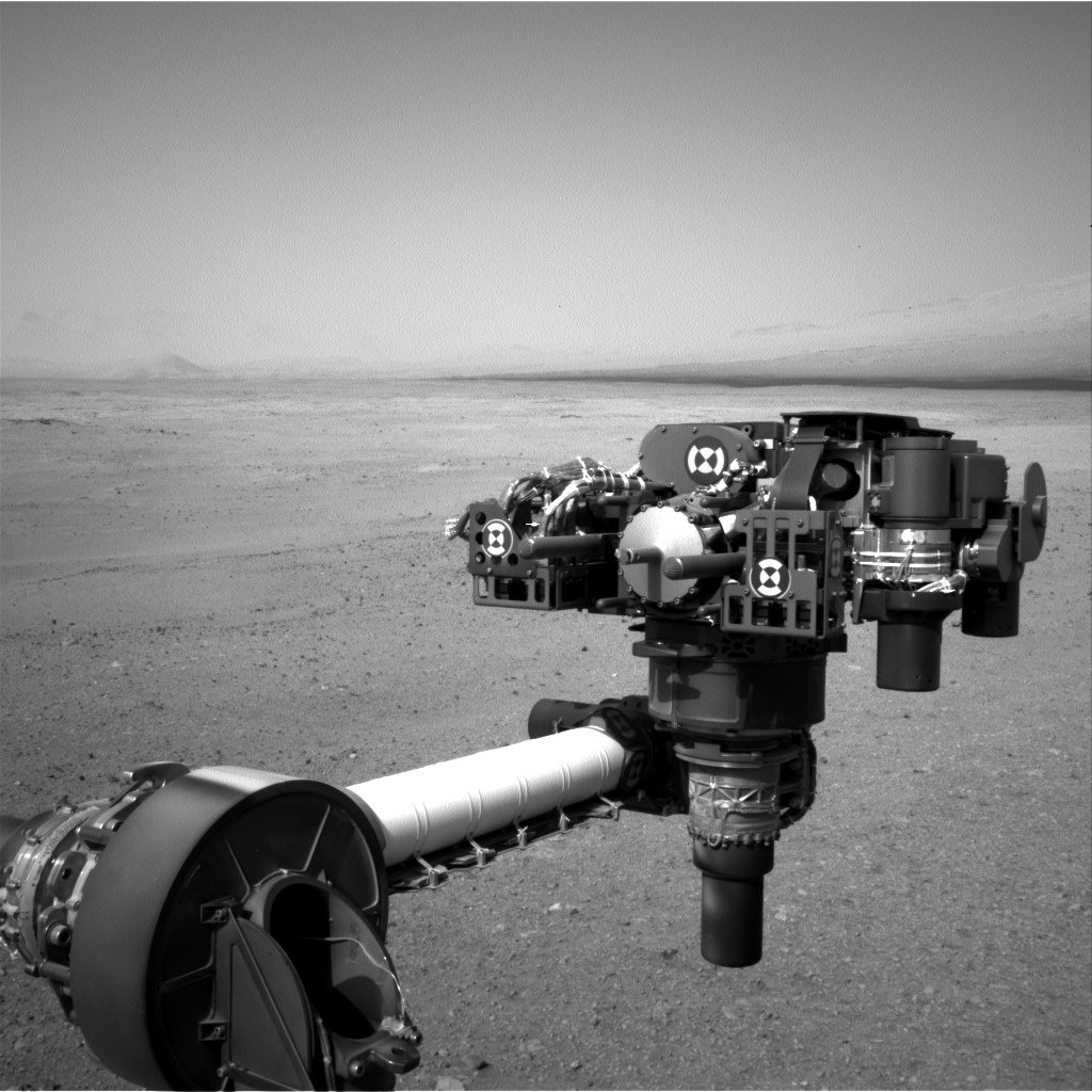 Curiosity on MARS... NLA_398742207EDR_F0030004NCAM00105M_