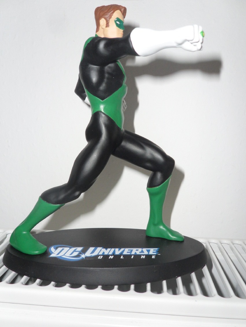 GREEN GALLERY - Page 5 Green_lantern_dc_direct_statue_2