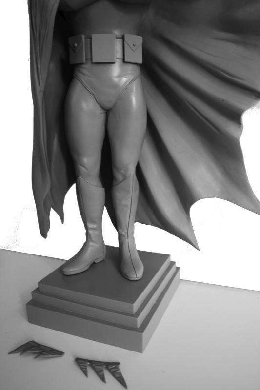 statue batman version alex ross 1/4 IMG_2537
