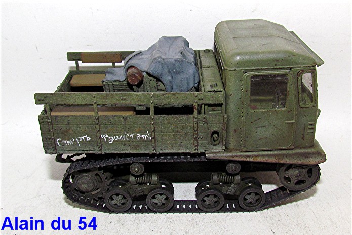 Soviet Artillery Tractor STZ-5 1/35 Vulcan IMG_2598