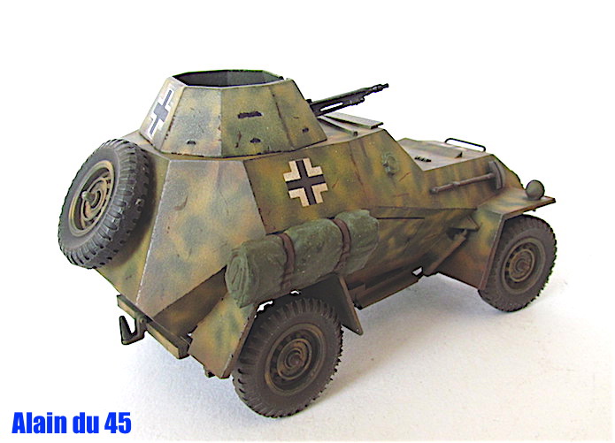 BEUTE BA-64 B  small armoured car AER 1/35 FINI IMG_0131