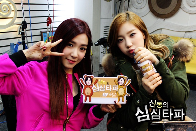 [PIC][15-01-2013]Tiffany và TaeYeon làm DJ đặc biệt cho chương trình Radio "Shindong's ShimShimTaPa" vào tối nay 201301161005442_P