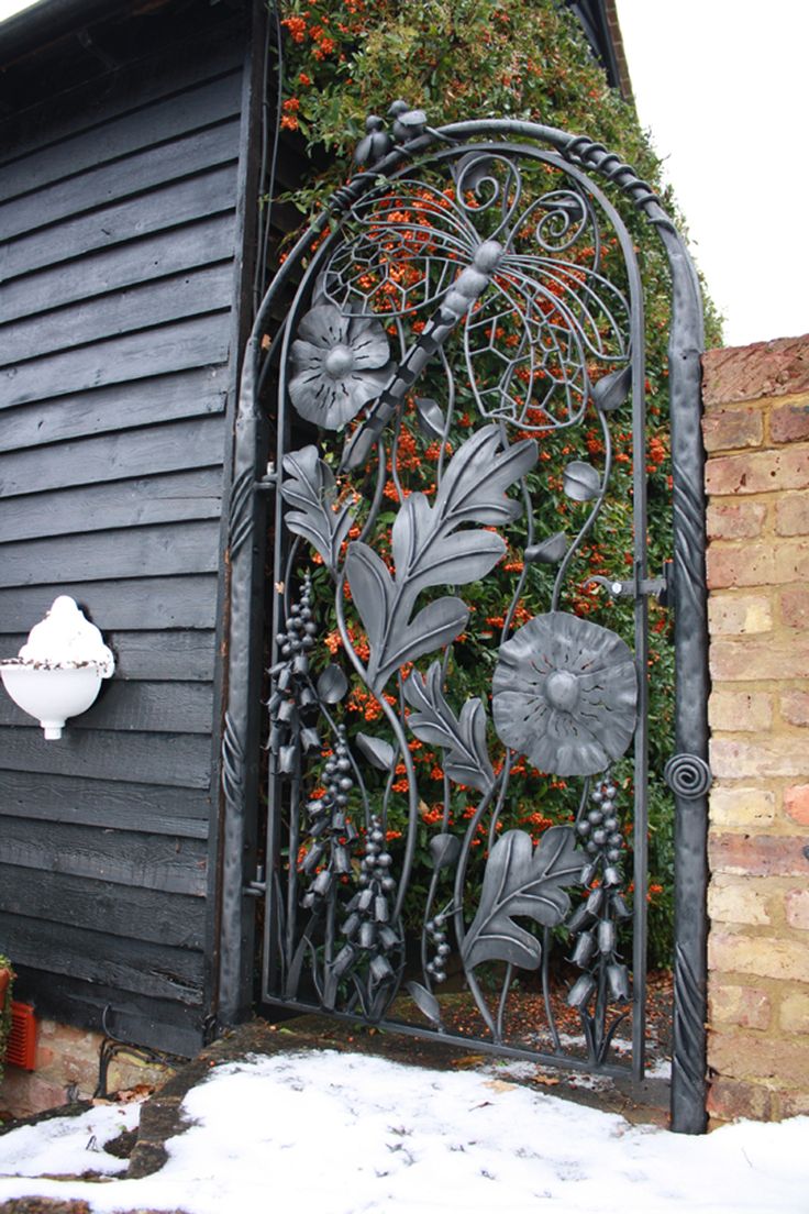 gate into a garden - بوابات حدائق .. ولا أروع !! C0c08857cebe2830746b620fc70687b8