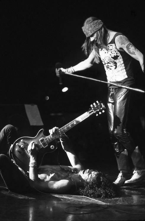 Tus fotos favoritas de los dioses del rock, o algo - Página 17 798c0c5083628e7f80b167333442eb18