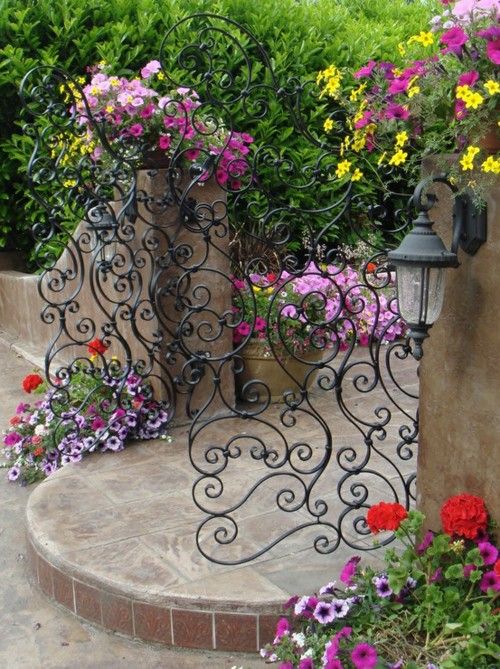 gate into a garden - بوابات حدائق .. ولا أروع !! Df6388570d903ff0e80e7c800de41848