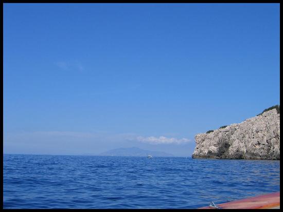  ♥°·.¸¸.·° للرومانسية معنى في كابري♥°·.¸¸.·° Capri