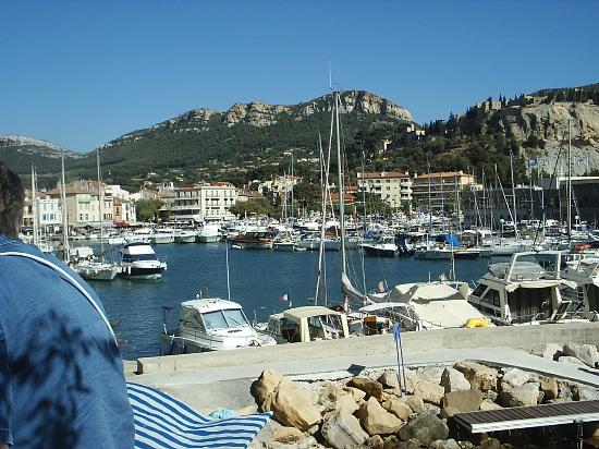 PAS DE BLAGUE CETTE SEMAINE... ON GAGNE A DOMICILE !!!!!!!!! Cassis