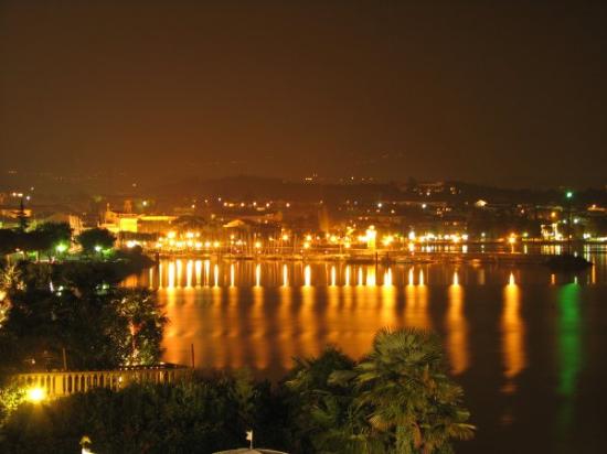 L'Italie....... Desenzano-at-night-veiwed